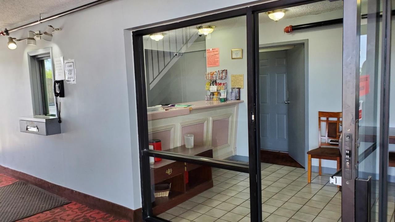 Starway Inn Lansing Dış mekan fotoğraf